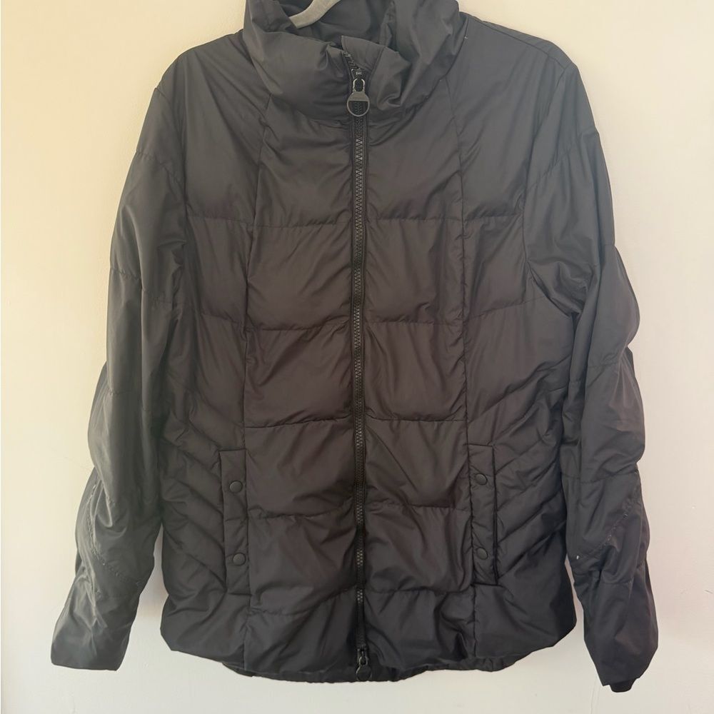 Athleta Women's Black Puffer Jacket